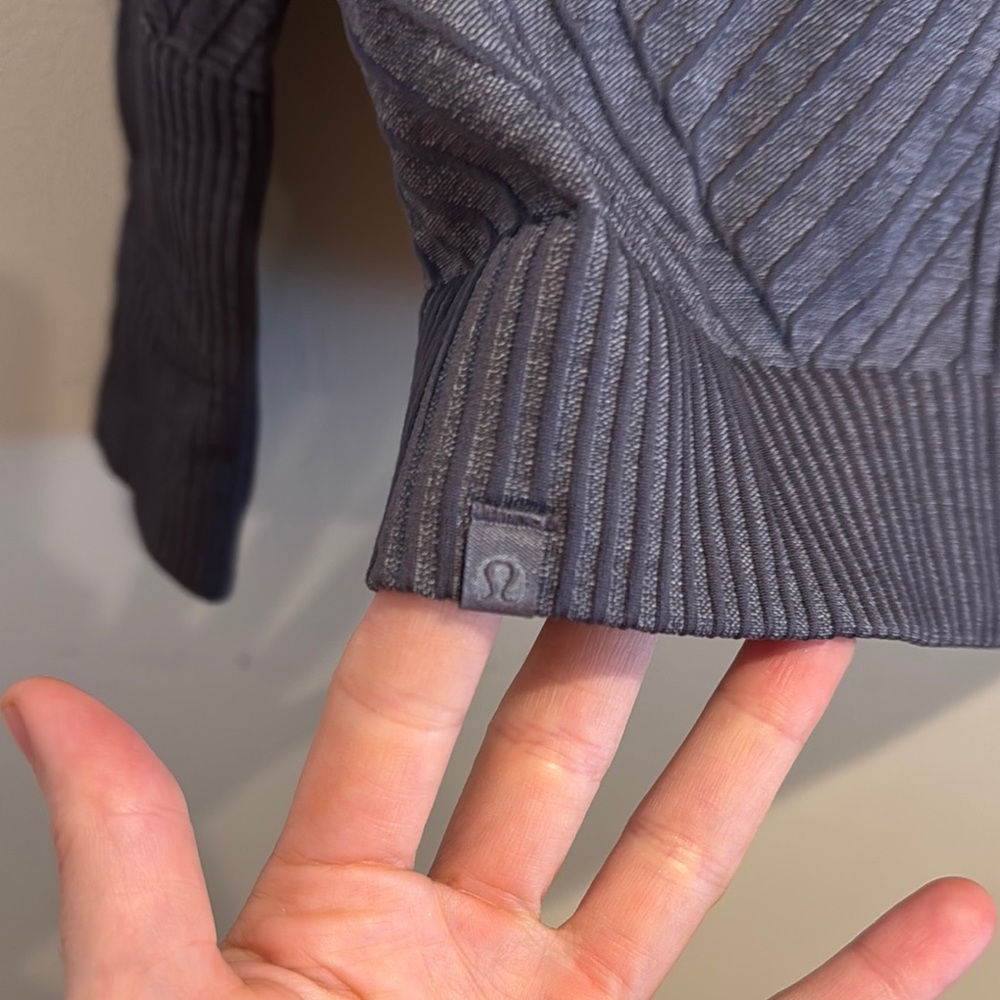 Lululemon Rest Less Pullover In Gray‎ - Picture 7 of 7